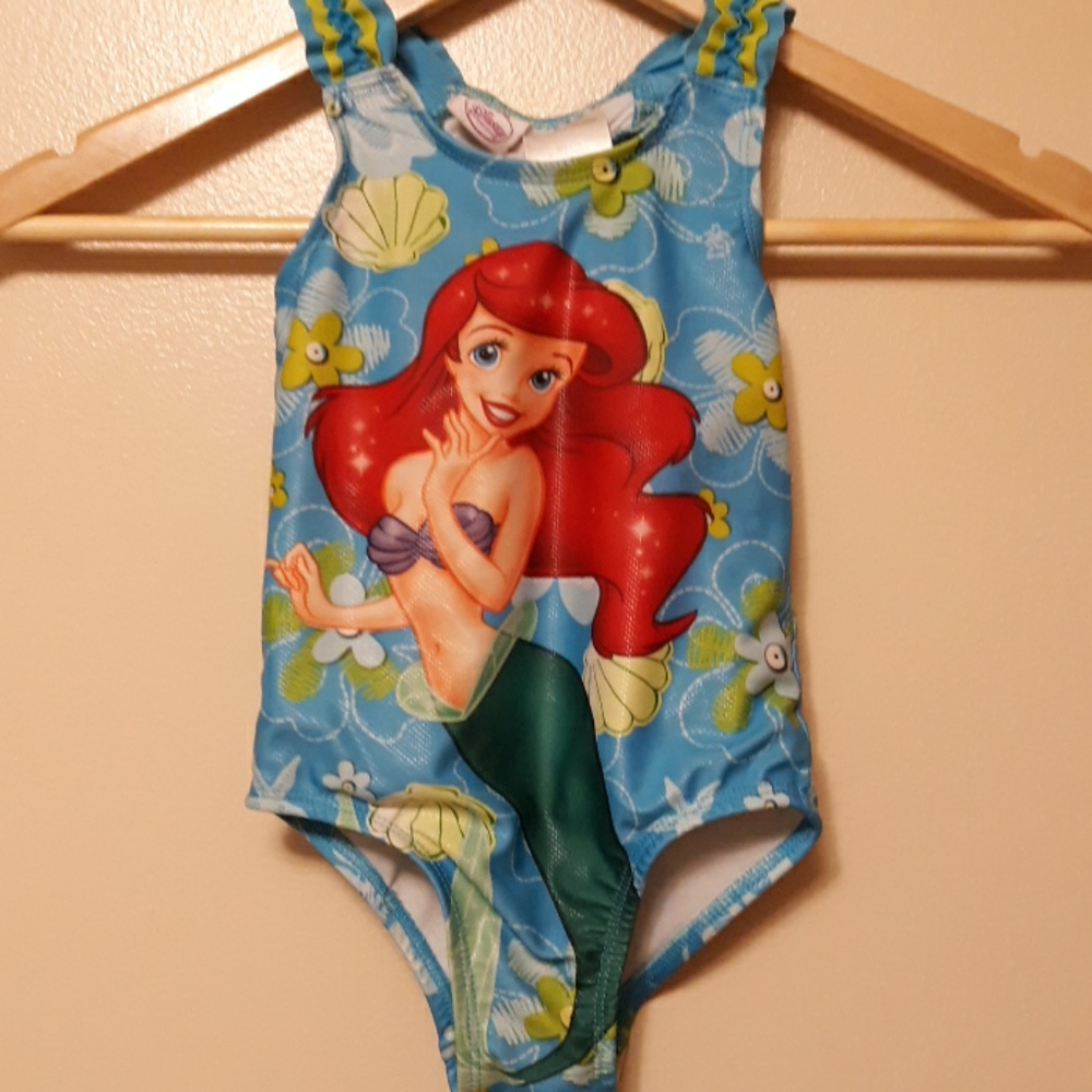 3T mermaid  swimsuit 💚5/$25💚